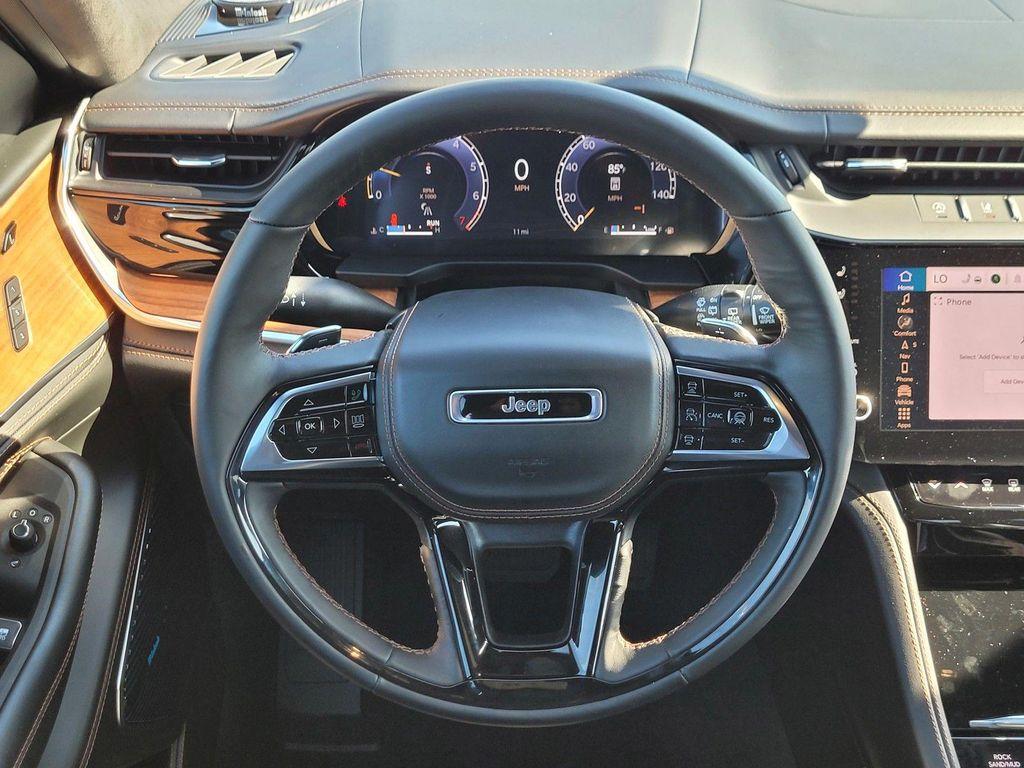 new 2026 Jeep Grand Cherokee car, priced at $57,676