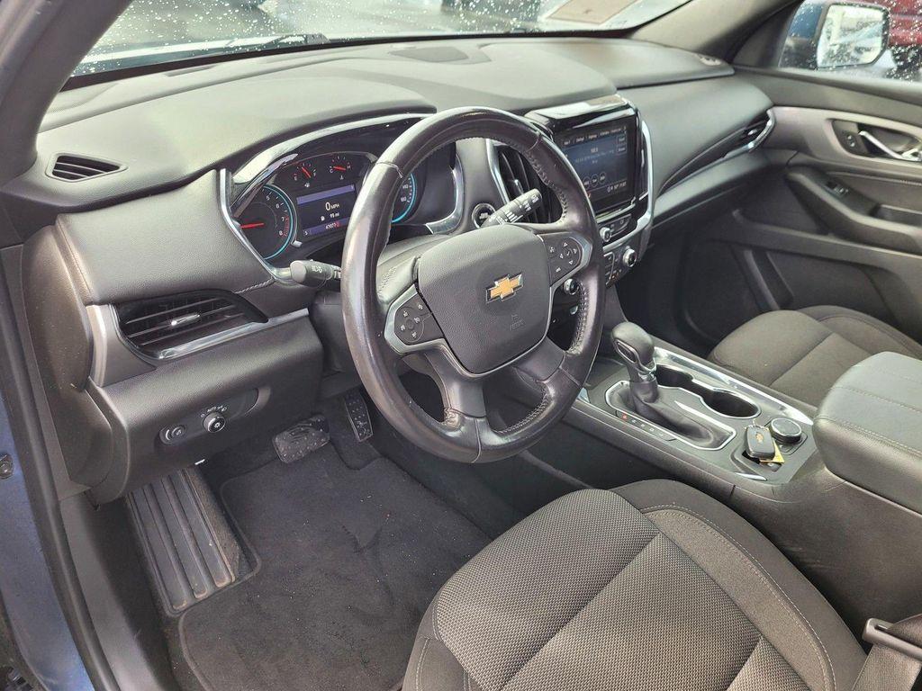 used 2022 Chevrolet Traverse car, priced at $26,261