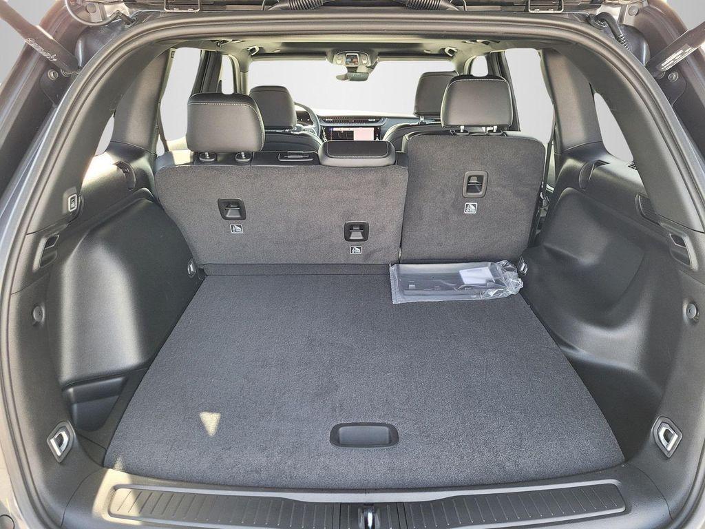 new 2026 Jeep Grand Cherokee car, priced at $45,526