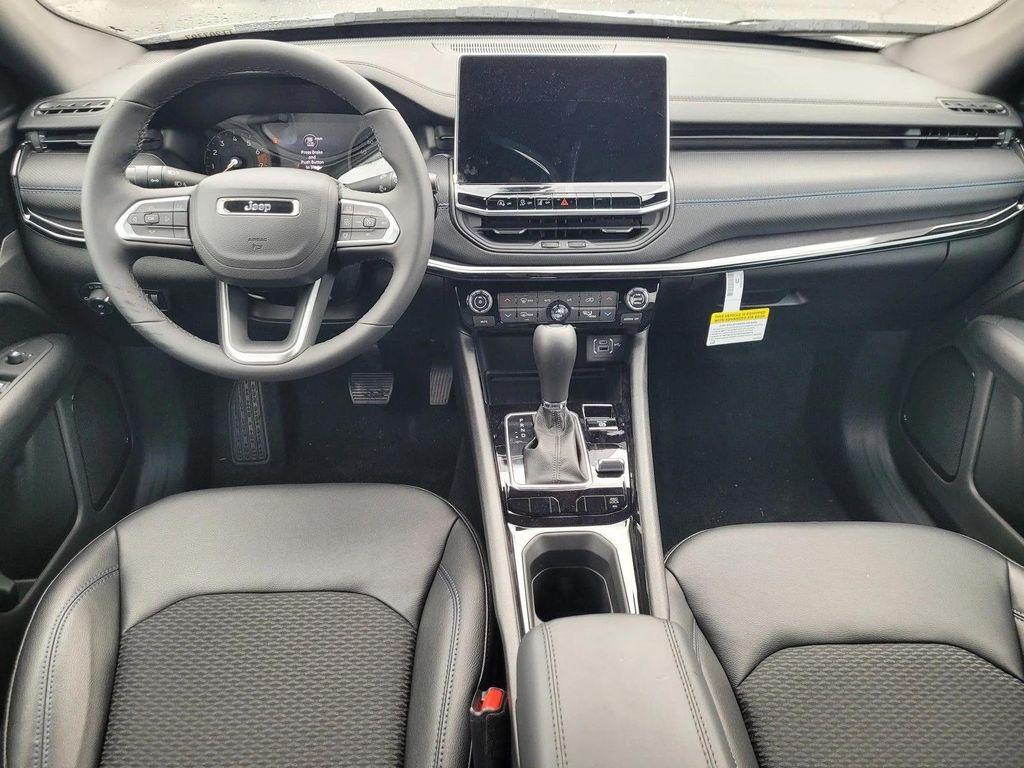 new 2026 Jeep Compass car, priced at $33,176