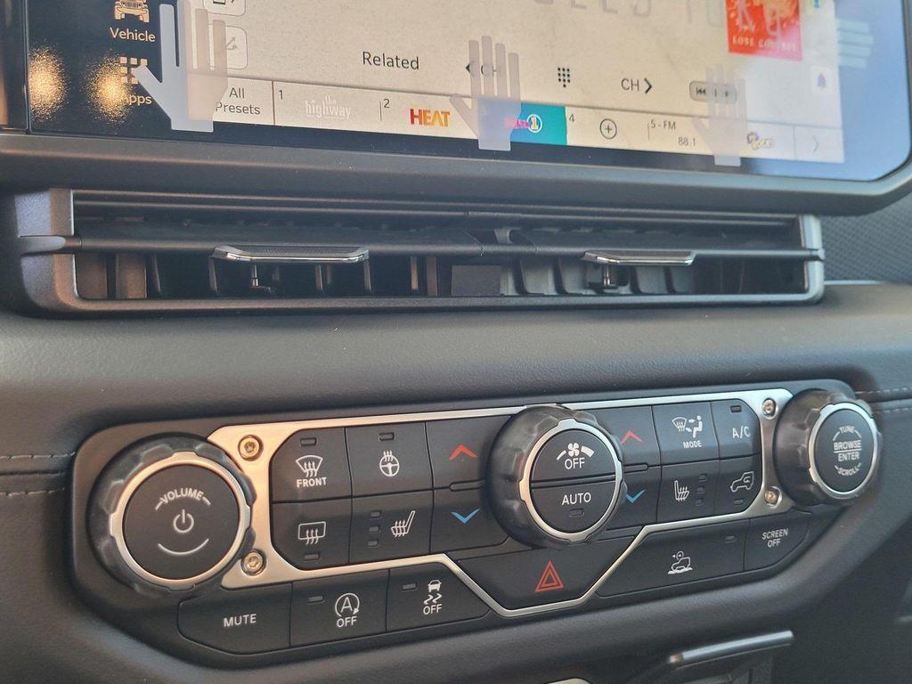 new 2026 Jeep Gladiator car, priced at $57,245