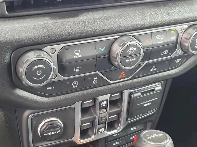 new 2026 Jeep Gladiator car, priced at $41,800