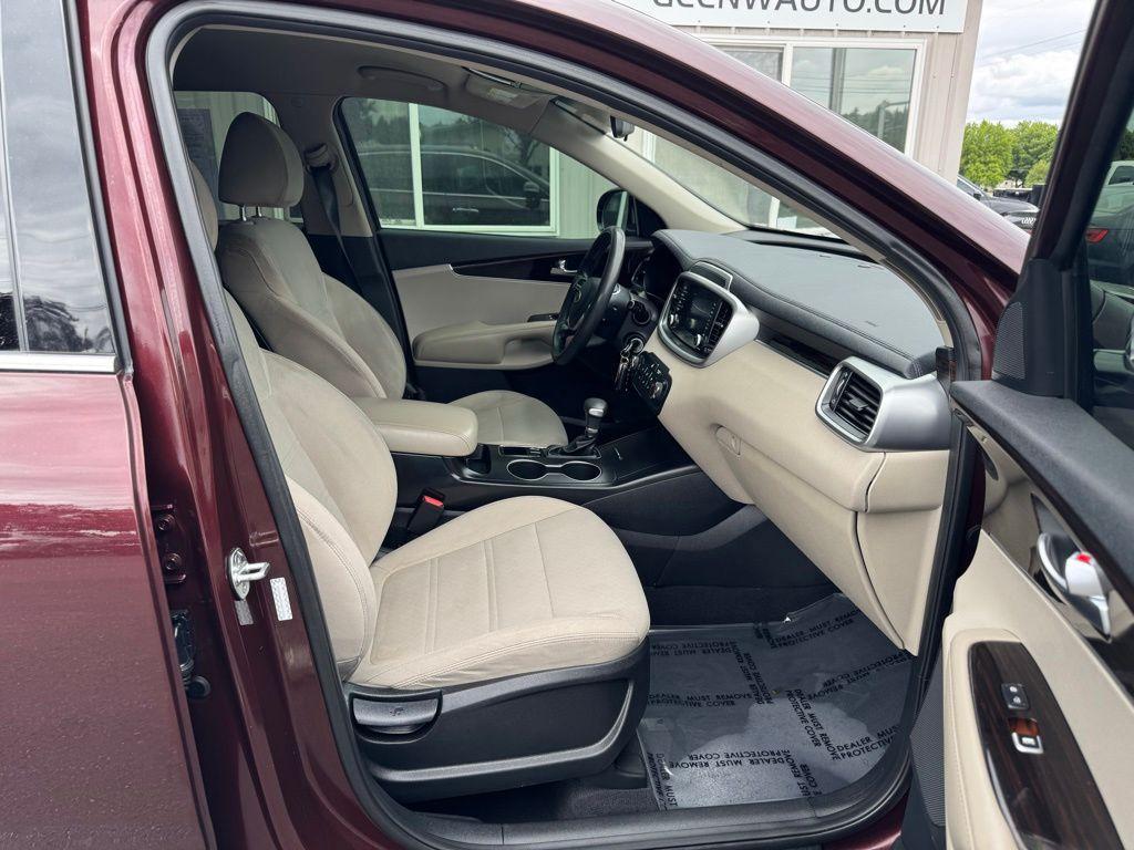 used 2019 Kia Sorento car, priced at $10,195