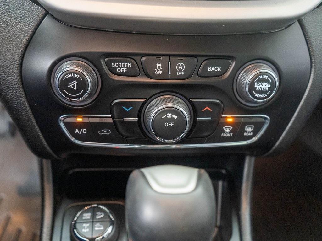 used 2018 Jeep Cherokee car, priced at $17,550