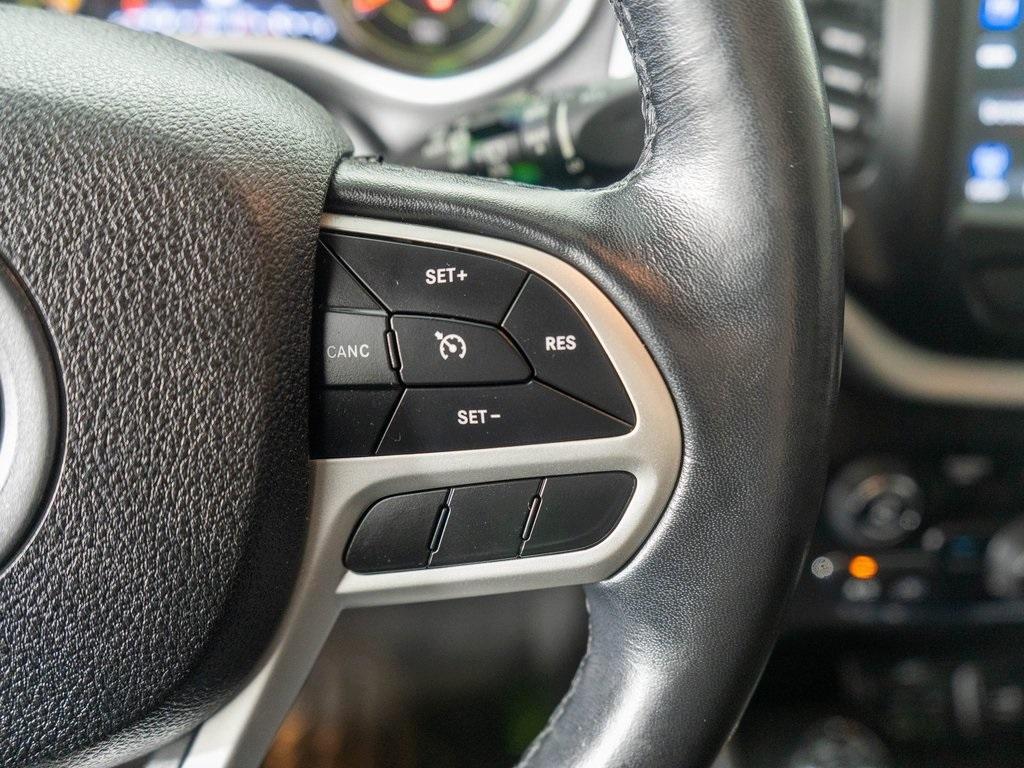 used 2018 Jeep Cherokee car, priced at $17,550