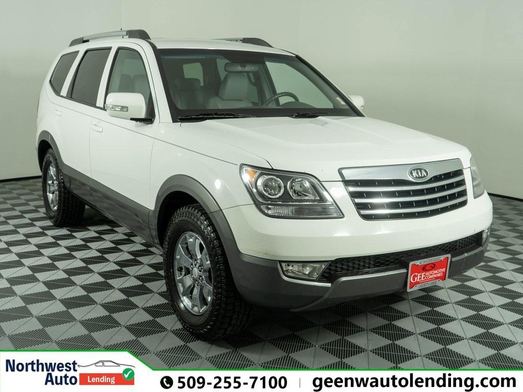 used 2009 Kia Borrego car, priced at $7,455