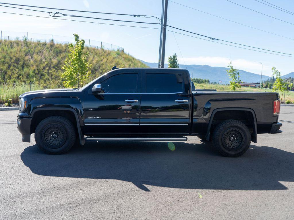 used 2018 GMC Sierra 1500 car, priced at $26,195