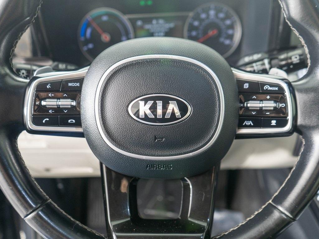 used 2021 Kia Sorento Hybrid car, priced at $14,999