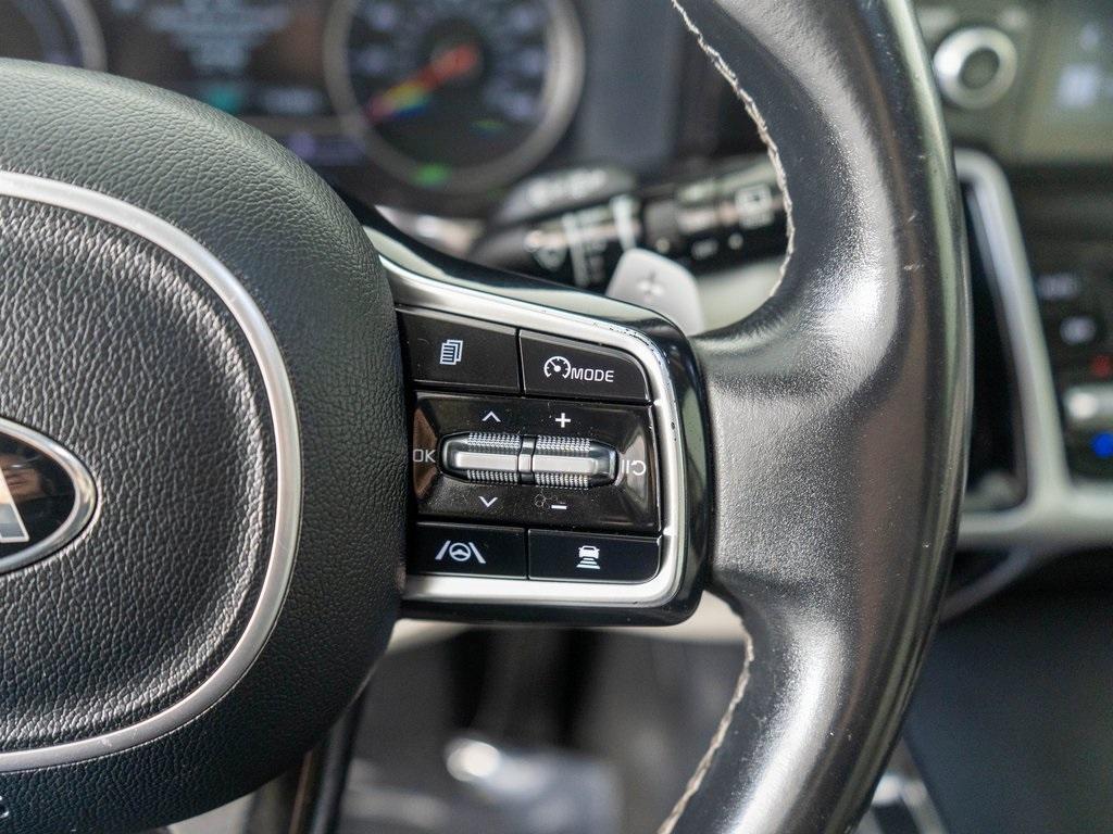 used 2021 Kia Sorento Hybrid car, priced at $14,999