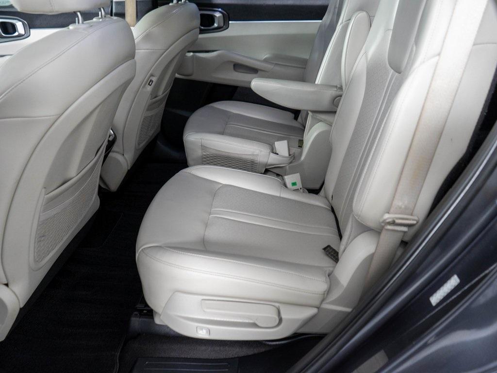 used 2021 Kia Sorento Hybrid car, priced at $14,999