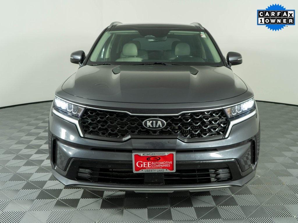 used 2021 Kia Sorento Hybrid car, priced at $14,999