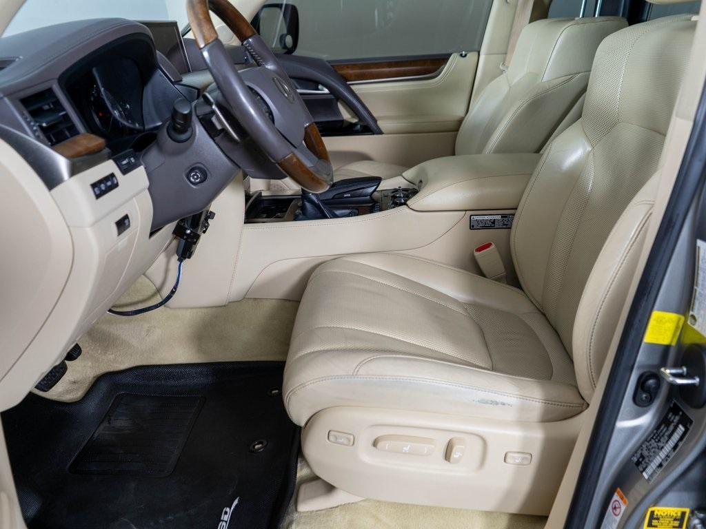 used 2016 Lexus LX 570 car, priced at $36,990