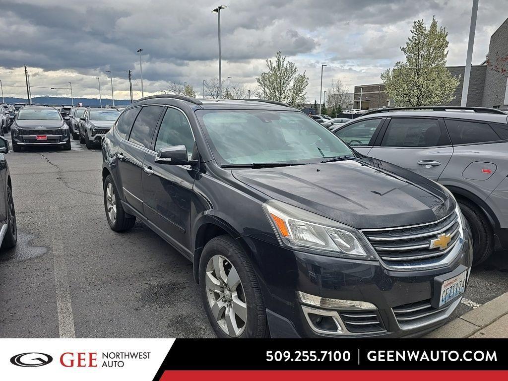 used 2014 Chevrolet Traverse car, priced at $9,895