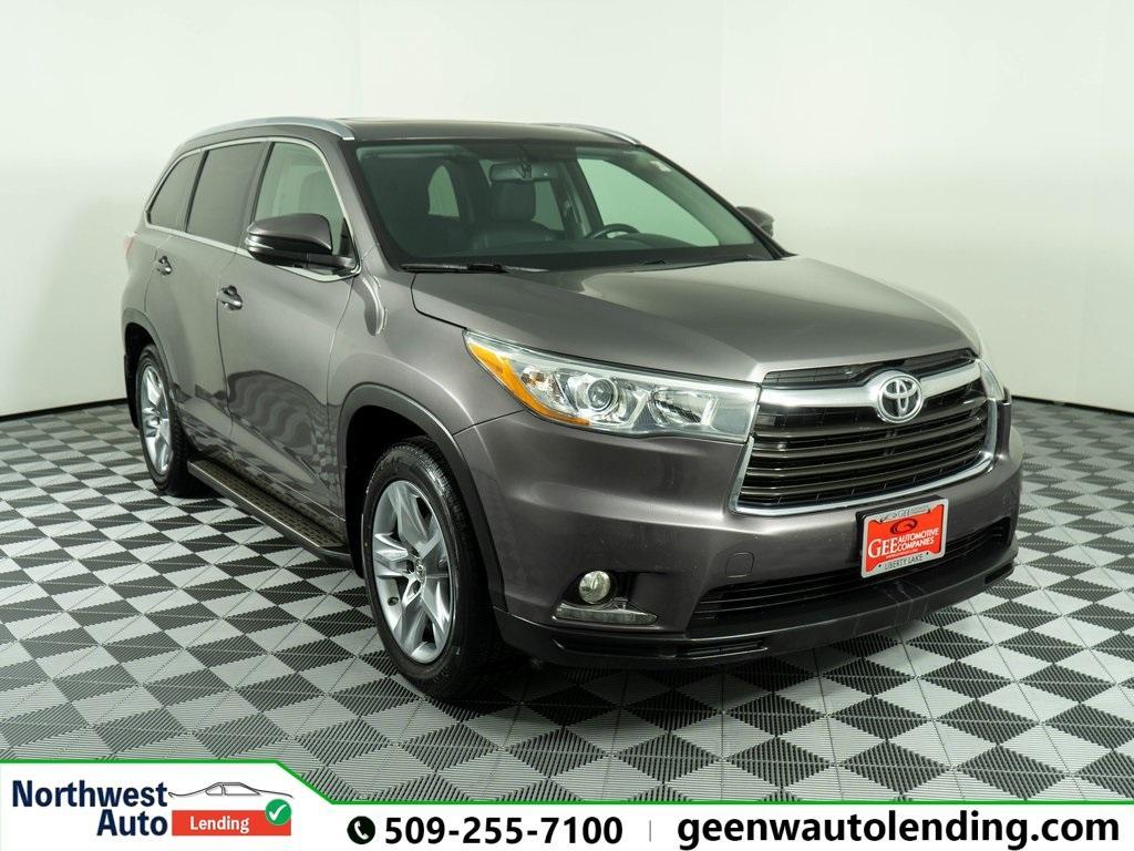 used 2015 Toyota Highlander car, priced at $13,244