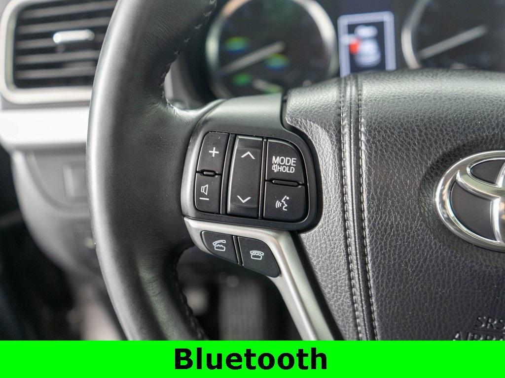 used 2015 Toyota Highlander car, priced at $13,244