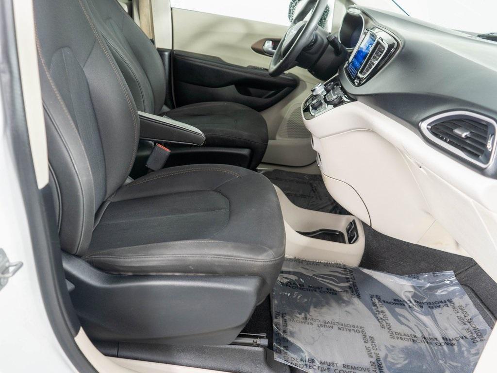 used 2017 Chrysler Pacifica car, priced at $8,499