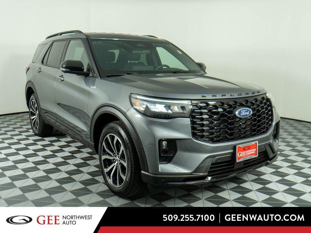 used 2025 Ford Explorer car, priced at $37,856