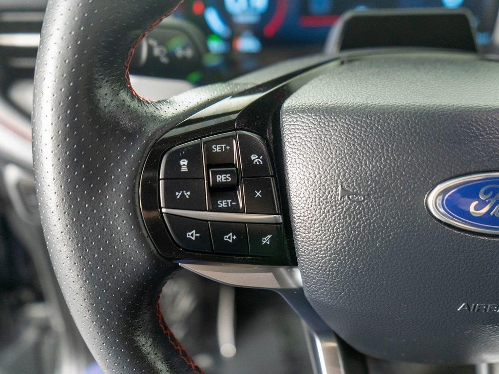 used 2025 Ford Explorer car, priced at $38,256