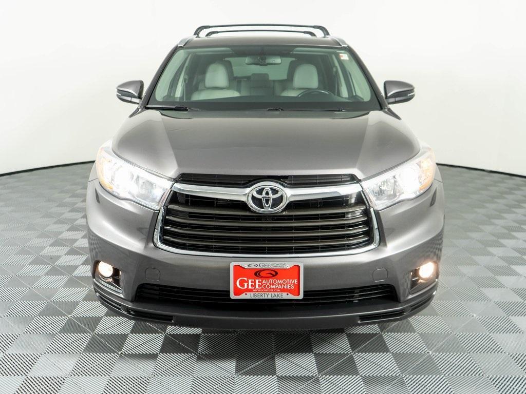 used 2015 Toyota Highlander car, priced at $16,995