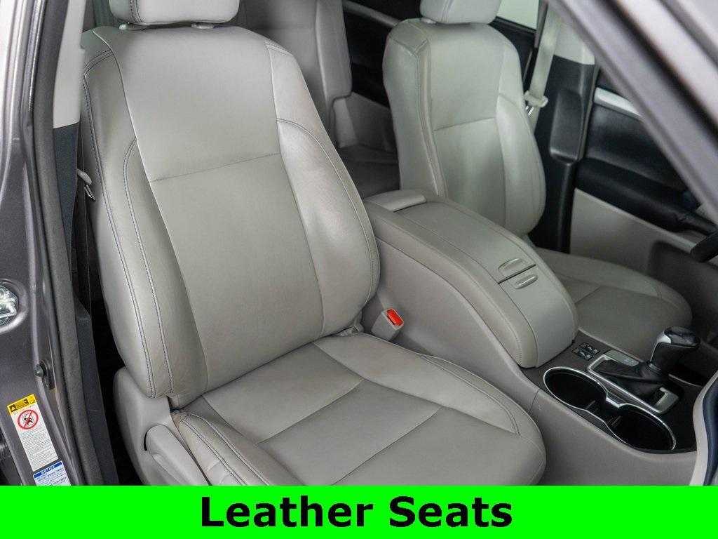 used 2015 Toyota Highlander car, priced at $16,995