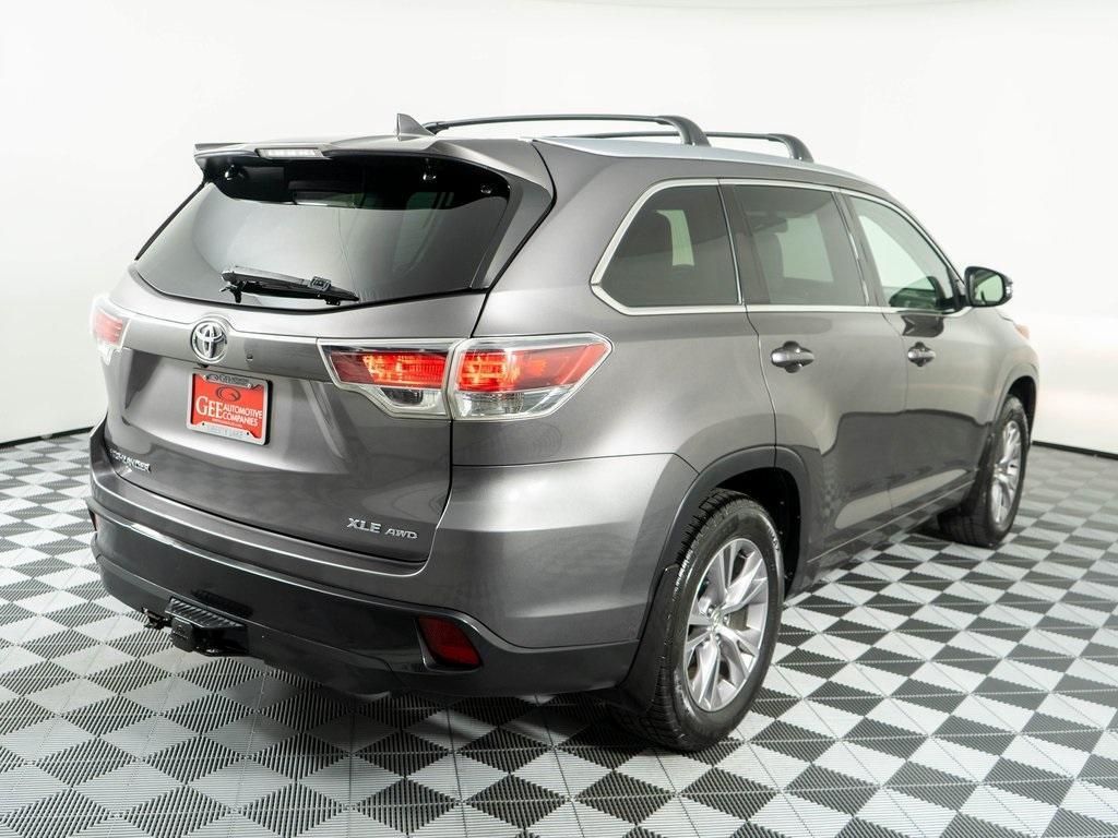 used 2015 Toyota Highlander car, priced at $16,995