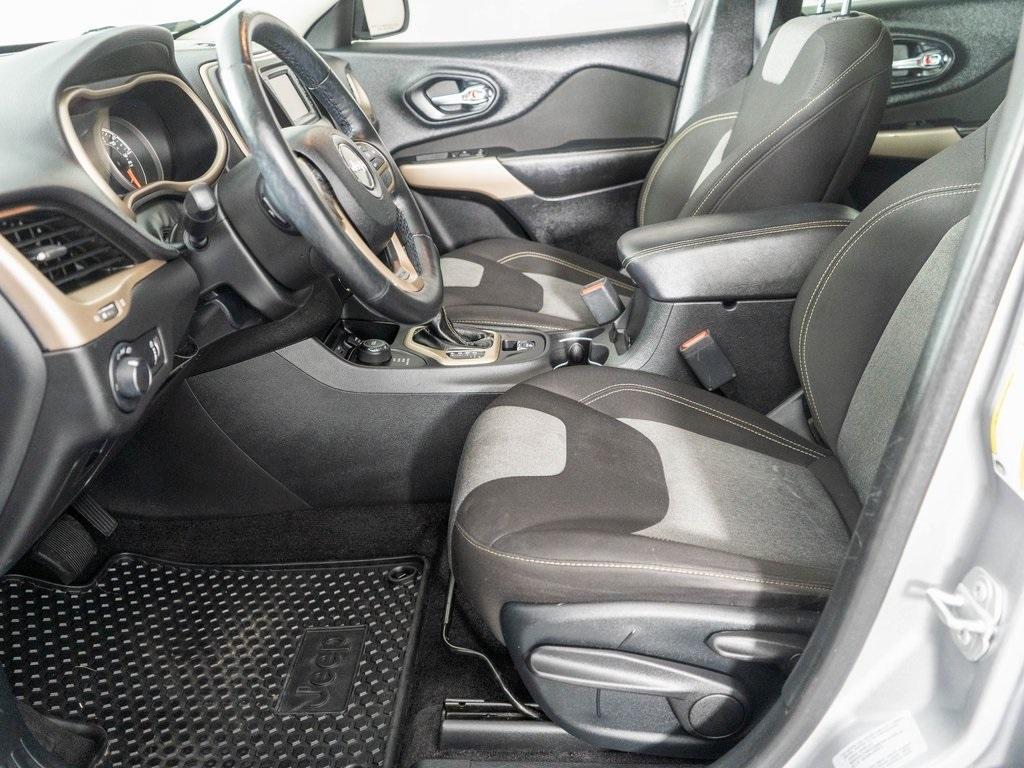 used 2017 Jeep Cherokee car, priced at $8,495