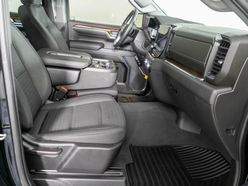 used 2023 GMC Sierra 1500 car, priced at $35,999