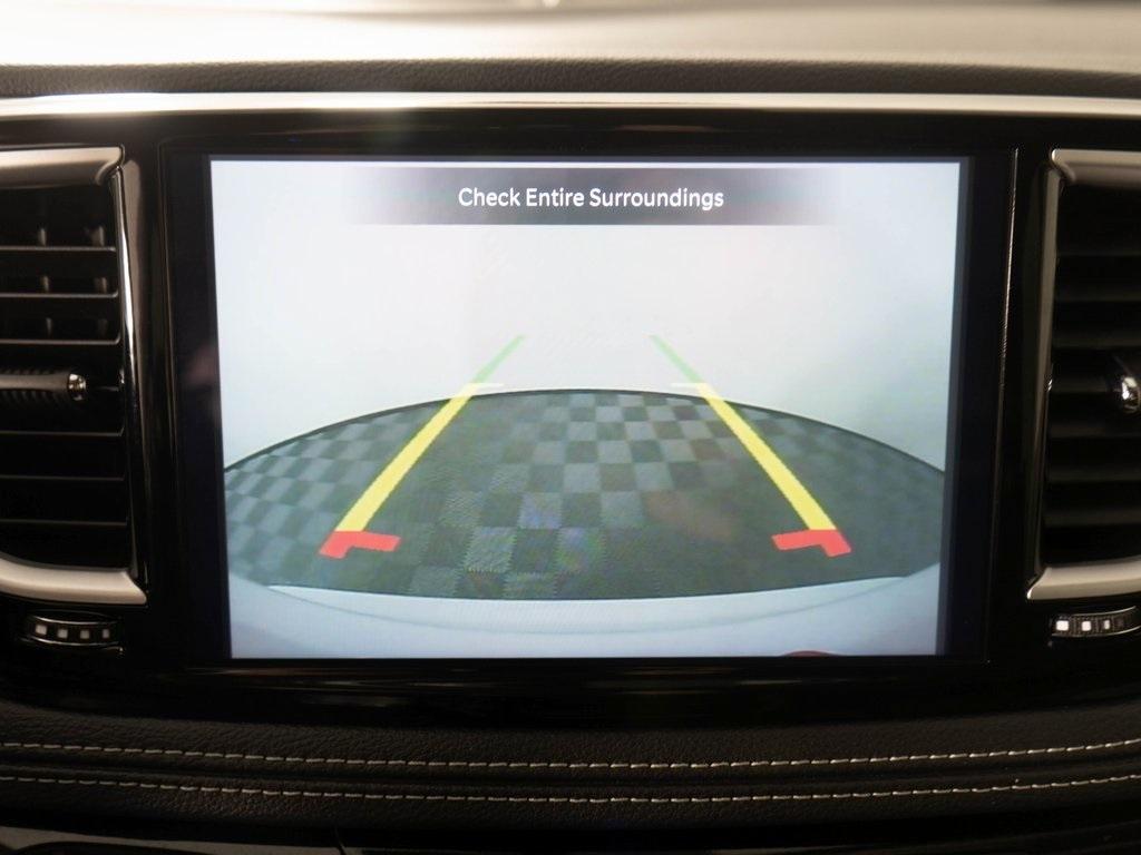 used 2024 Chrysler Pacifica Hybrid car, priced at $27,995