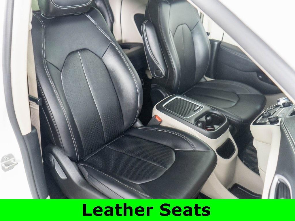 used 2024 Chrysler Pacifica Hybrid car, priced at $27,995