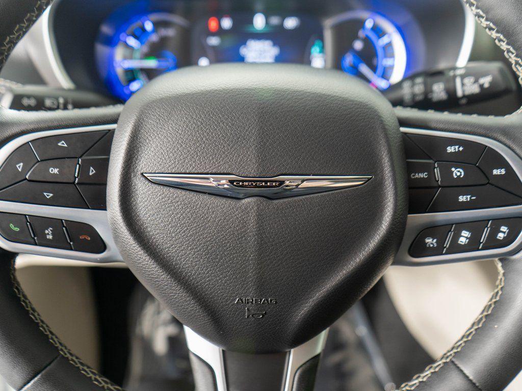 used 2024 Chrysler Pacifica Hybrid car, priced at $27,457