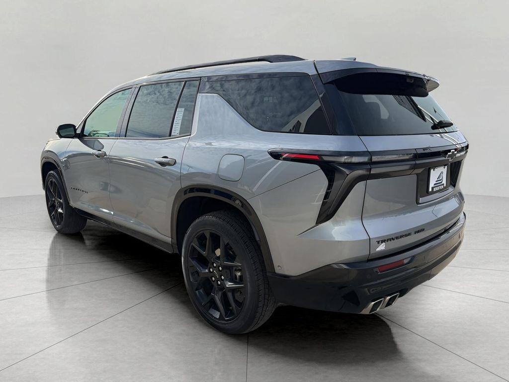 used 2024 Chevrolet Traverse car, priced at $49,140