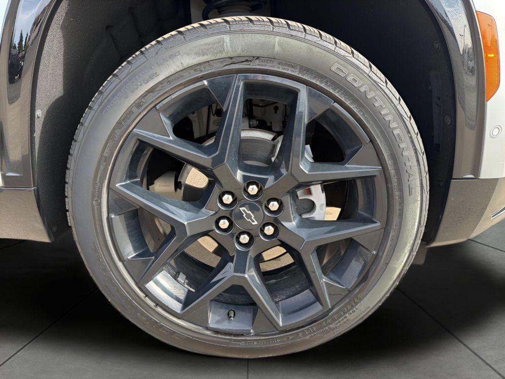 used 2024 Chevrolet Traverse car, priced at $49,140
