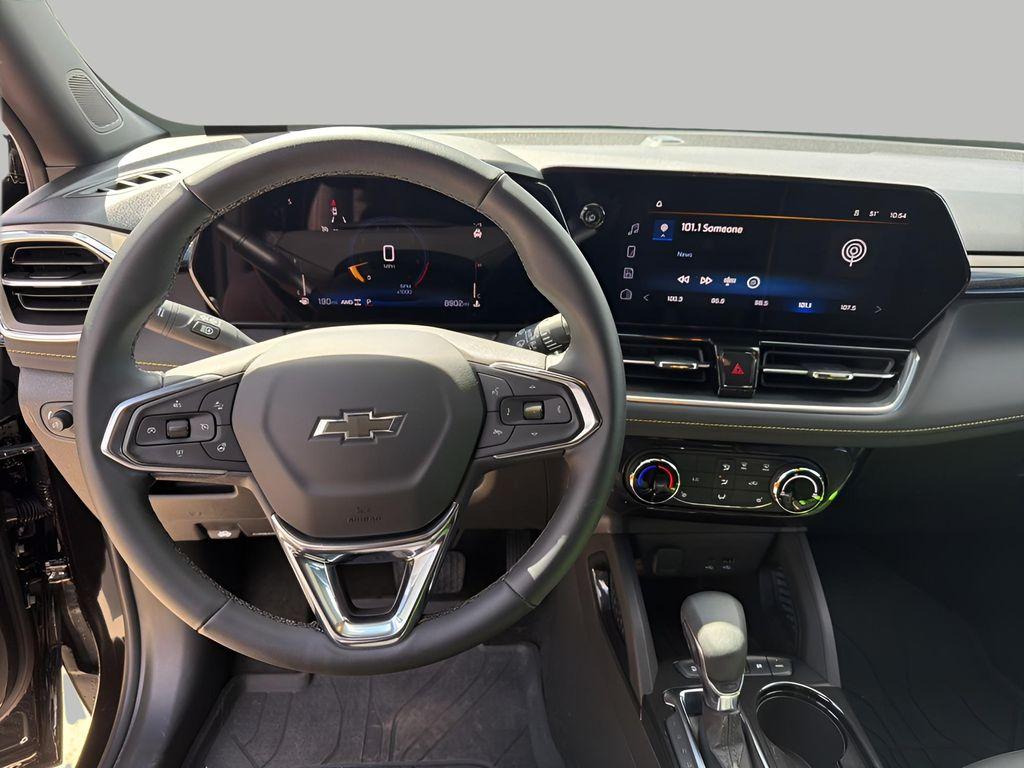 used 2025 Chevrolet TrailBlazer car, priced at $27,632