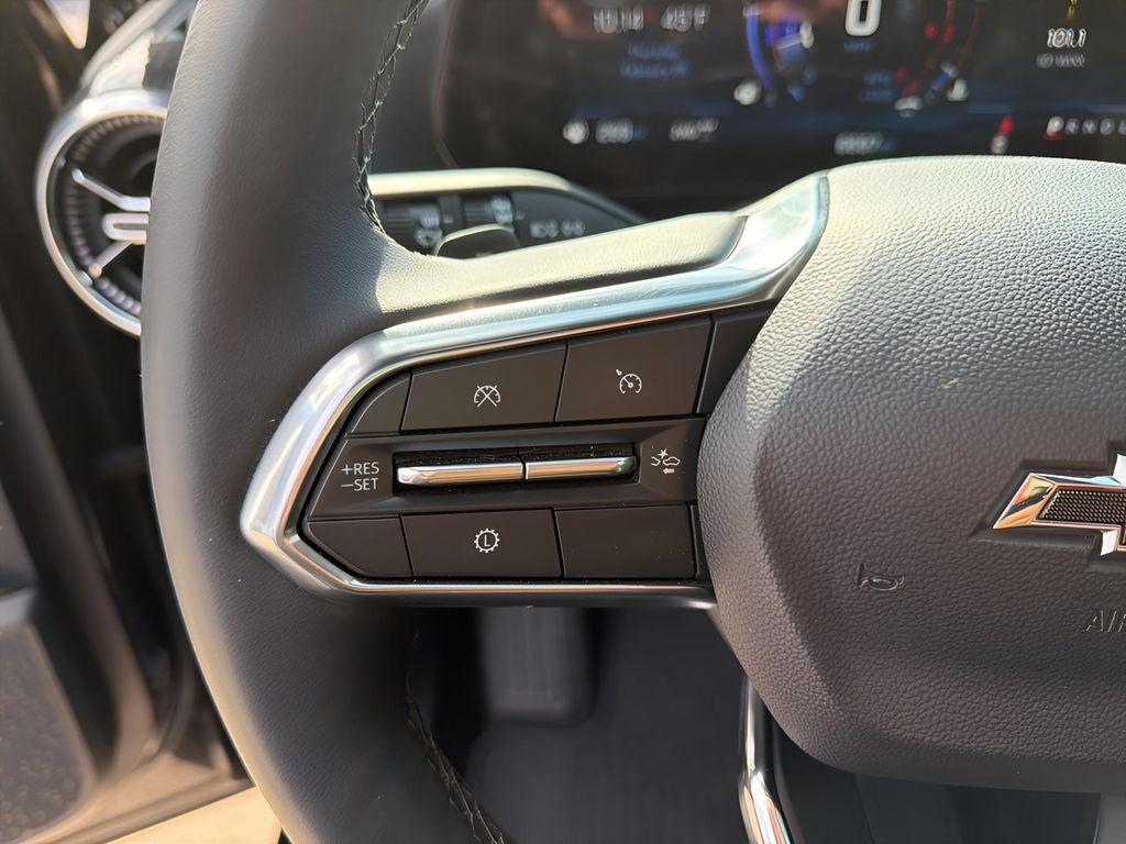 used 2026 Chevrolet Equinox car, priced at $29,998