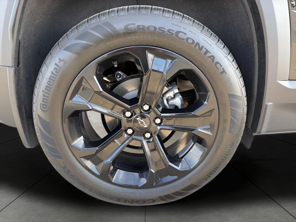 used 2026 Chevrolet Equinox car, priced at $29,998