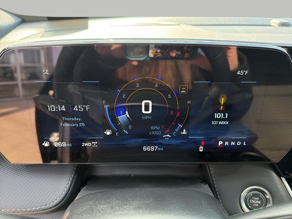 used 2026 Chevrolet Equinox car, priced at $29,998