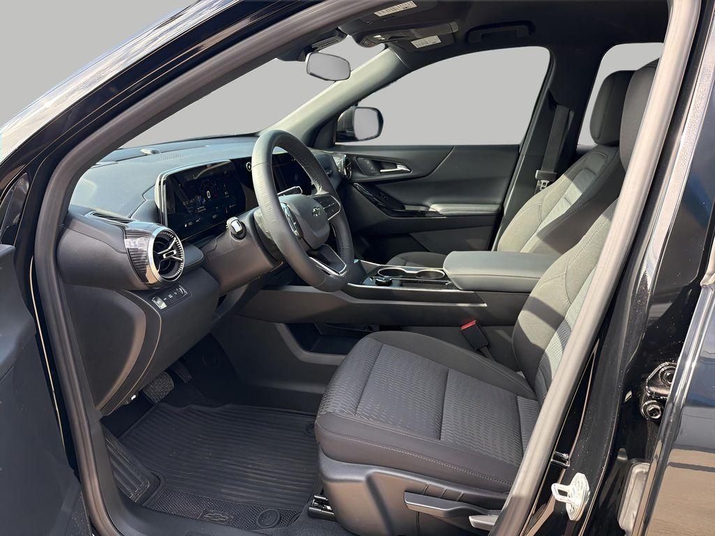 used 2026 Chevrolet Equinox car, priced at $29,998