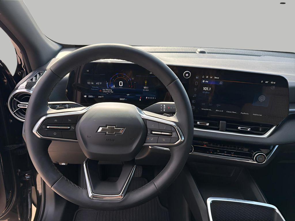 used 2026 Chevrolet Equinox car, priced at $29,998