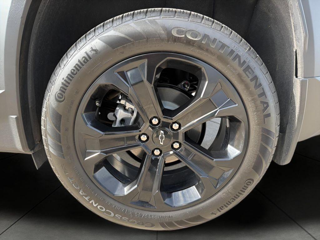 used 2026 Chevrolet Equinox car, priced at $29,998