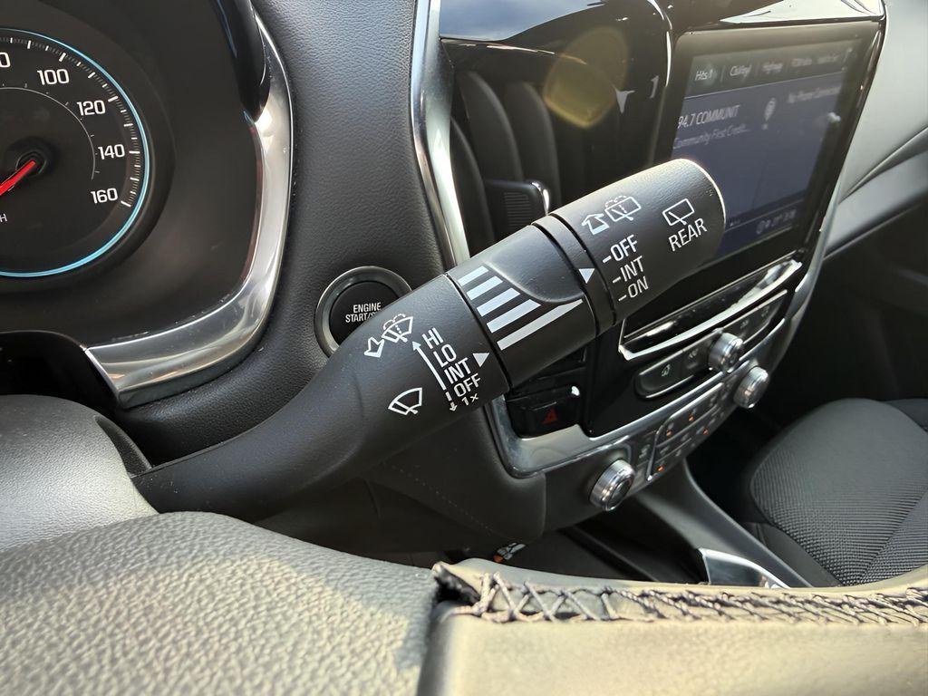 used 2023 Chevrolet Traverse car, priced at $30,966