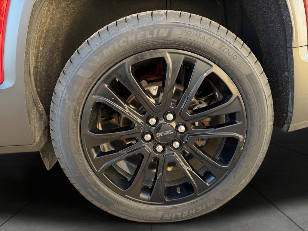 used 2023 GMC Acadia car, priced at $26,927