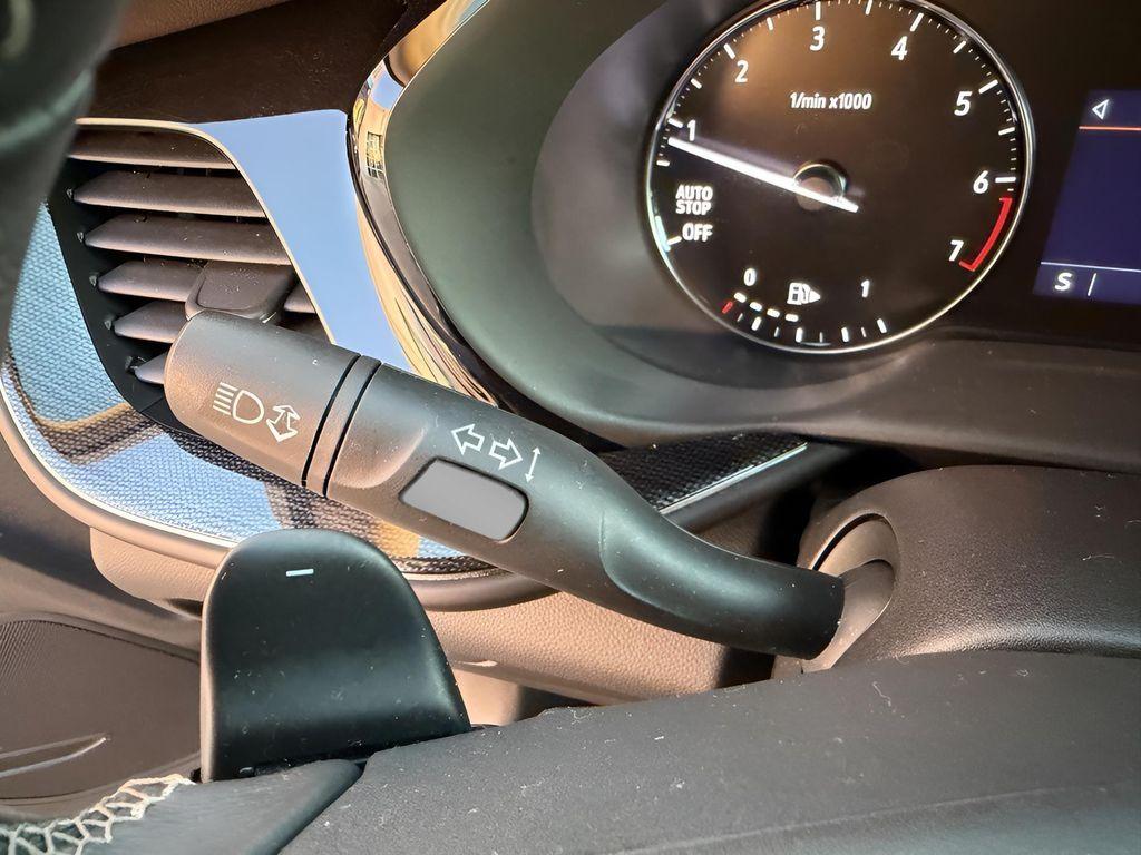 used 2023 Buick Envision car, priced at $25,499