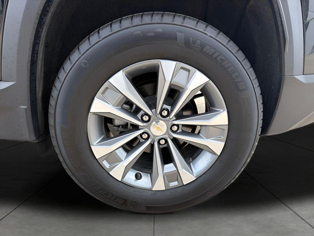 used 2025 Chevrolet Equinox car, priced at $27,391