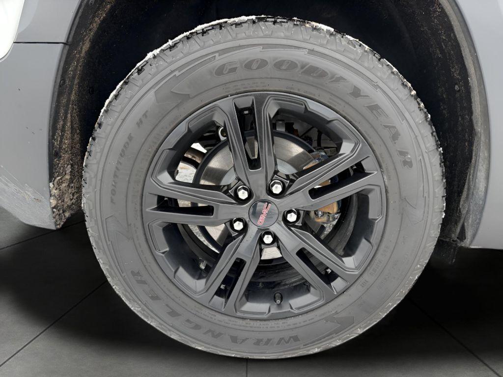 used 2023 GMC Terrain car, priced at $25,984