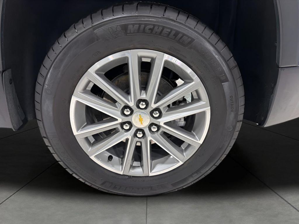 used 2023 Chevrolet Traverse car, priced at $27,567