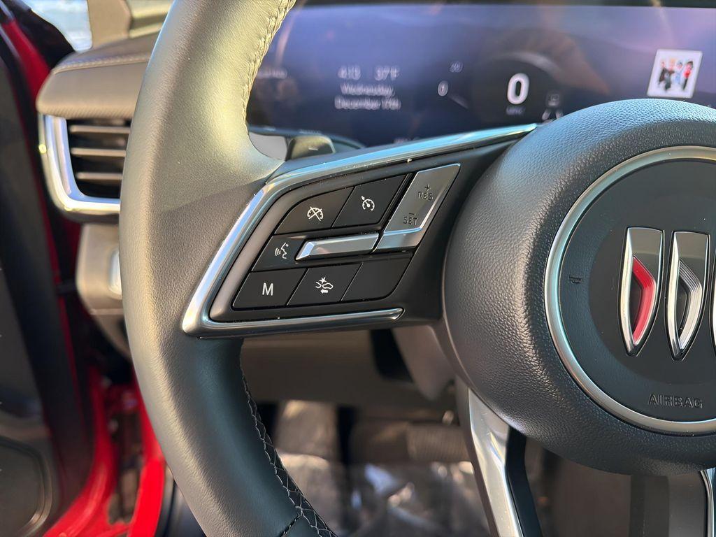 used 2025 Buick Envision car, priced at $27,924