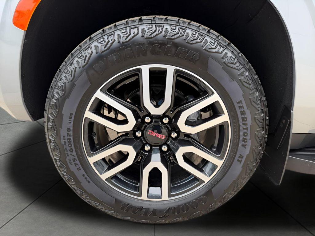used 2024 GMC Yukon XL car, priced at $68,772