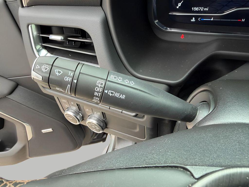 used 2024 GMC Yukon XL car, priced at $68,772