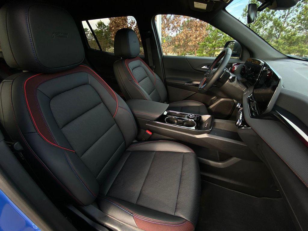 used 2026 Chevrolet Equinox car, priced at $30,986