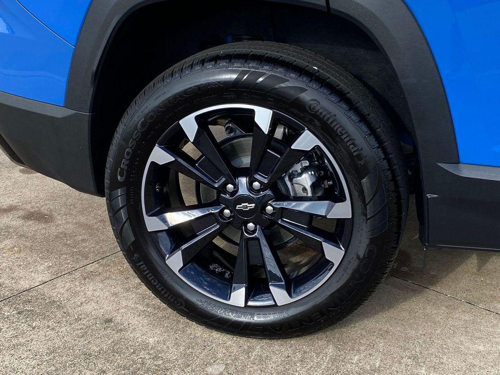 used 2026 Chevrolet Equinox car, priced at $30,986